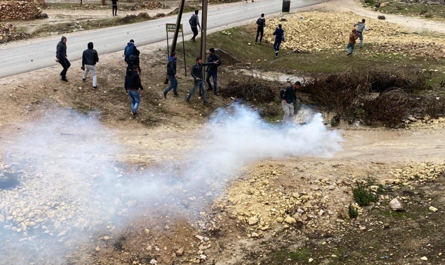 حالات اختناق في صفوف المحتجين غربي مدينة كوباني