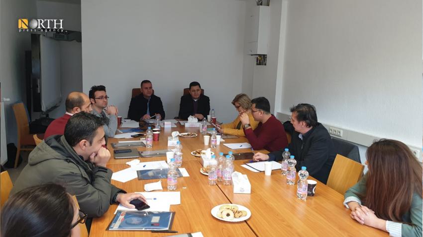 منظمات حقوقية ترشد السوريين في ألمانيا لملاحقة مرتكبي جرائم الحرب