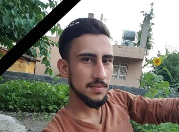 “هيئة تحرير الشام” تعدم شابا كرديا كانت قد رحلته تركيا قبل 6 أشهر بعد فشل عائلته في توفير فدية مقدارها 10 آلاف دولار