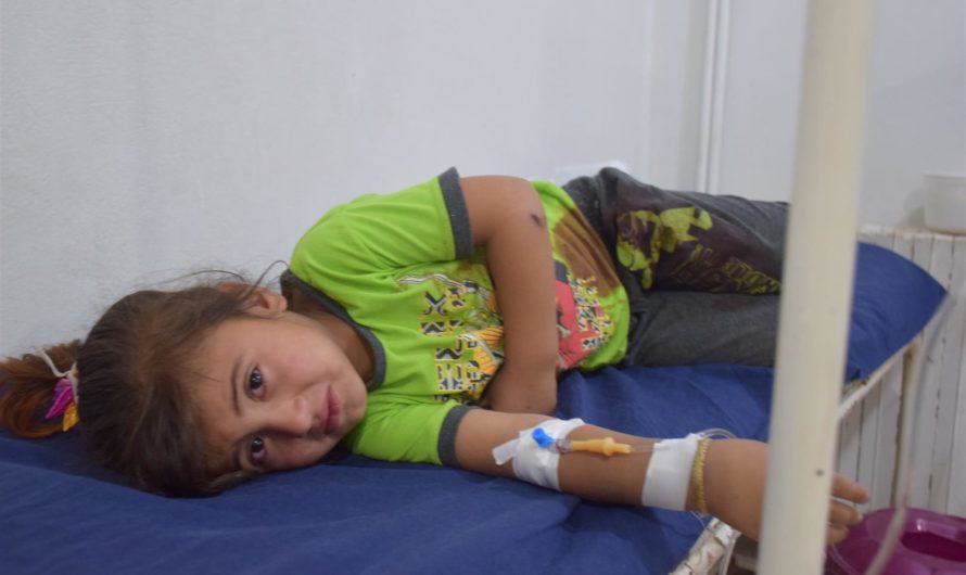 يستقلون دراجة نارية … القاء “قنبلة” على أطفال كانوا يلعبون