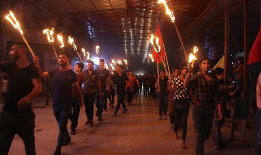 تظاهرات واسعة في شمال سوريا تندد بالانتهاكات التركية وتحظر من مشاريعها في المنطقة