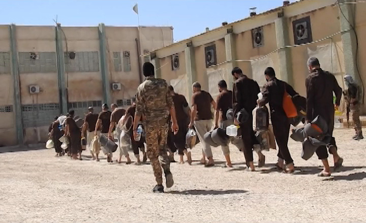 على طريقة مسلسل”Prison Break”.. إحباط محاولة هروب جماعية لعناصر من داعش عبر نفق بسجن الحسكة