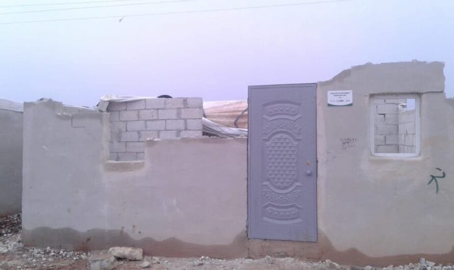 صور … أول الهطوات المطرية كشفت فساد كبير في بناء المساكن التي نفذتها تركيا شمال سوريا