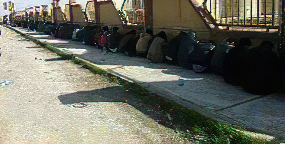 صورة نادرة تظهر قيام عناصر داعش باعتقال 150 مدنيا من مدينة كوباني كانوا متجهين الى مدينة الحسكة قرب بلدة المبروكة بتاريخ 17 شباط 2014