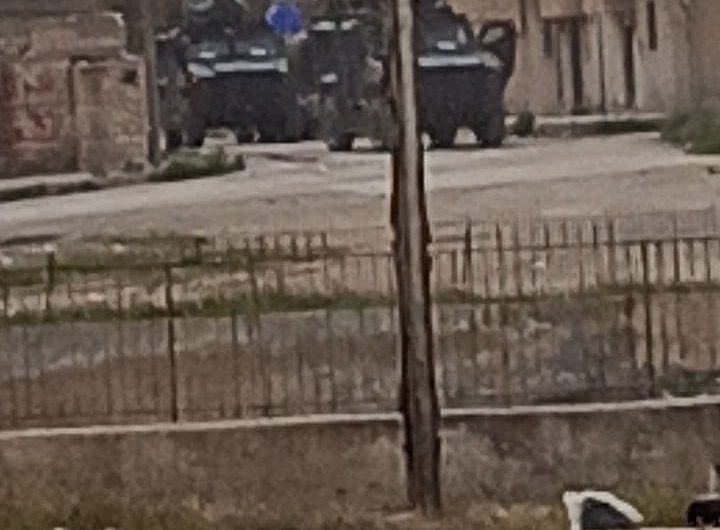 الجيش التركي يشن حملة اعتقالات ضد المسلحين الموالين له في بلدة رأس العين على خلفية اشتباكات بينهم