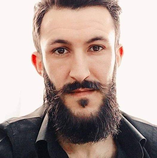 بسبب نشاطه في توثيق الانتهاكات ضد حقوق اللاجئين… السلطات التركيّة تعتقل ناشطاً سورياً في “أزمير”