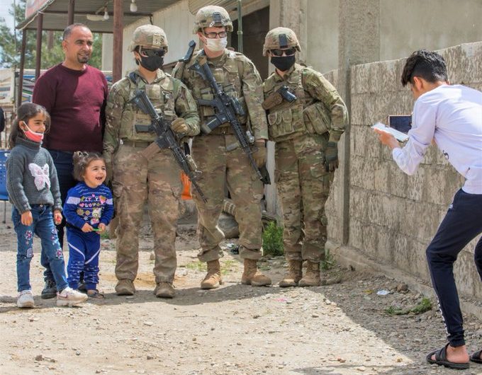 وفد أمريكي يزور منطقة الإدارة الذاتية شمال شرق سوريا .. شراكة ودعم الاستقرار وفتح المعابر ورسالة طمأنة