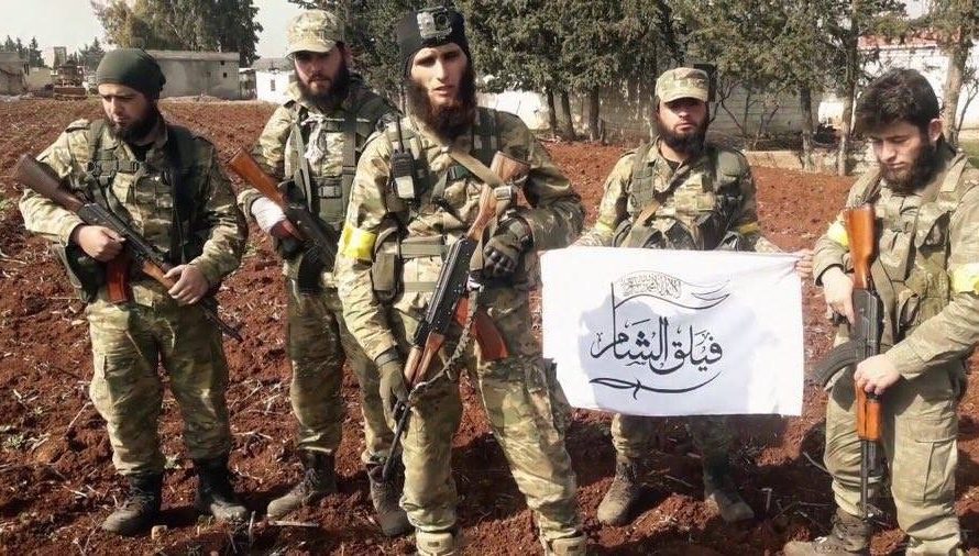 سوريا.. قصف جوي روسي مكثف يستهدف معسكرات “الجيش الوطني” المدعوم تركيا في عفرين