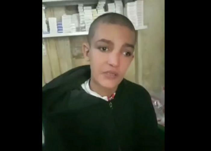 تركيا ترحل طفل سوري من ذوي الاحتياجات الخاصة ….كان يعمل في جمع المخلفات البلاستيكية من النفايات لإعالة والديه المريضين