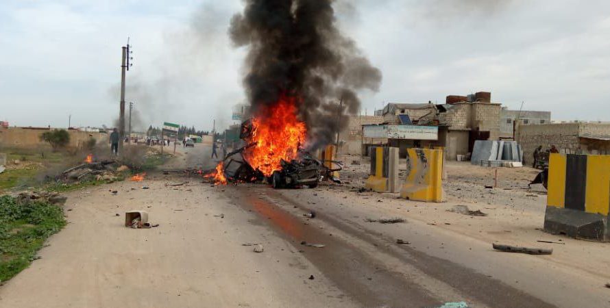 قتلى في انفجار سيارة مفخخة استهدفت حاجز عسكري في ريف حلب