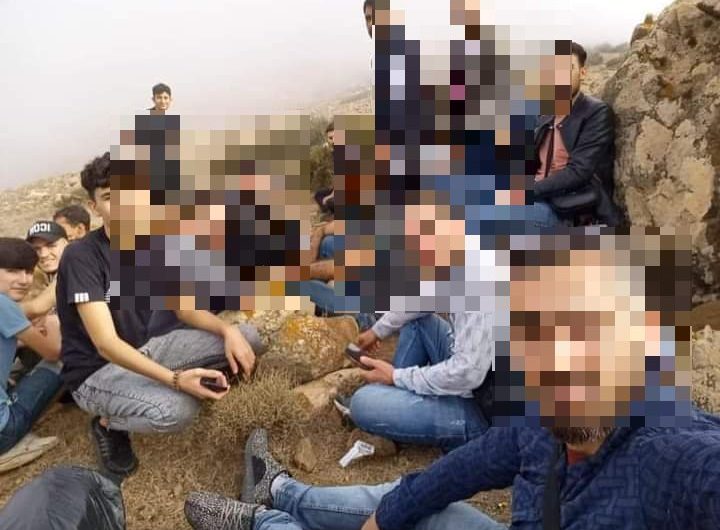 مناشدات من سوريين عالقين على الحدود الجزائرية-النيجرية: السلطات الجزائرية ألقتهم في الصحراء  رغم مواجهتهم خطر الموت!